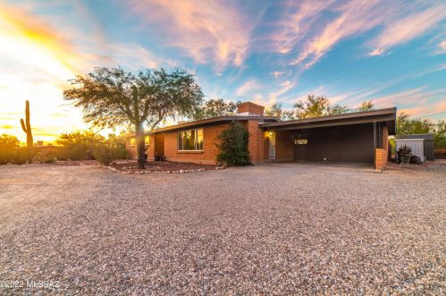 1030 Santo Domingo Cir, Tucson, AZ 85704-2936