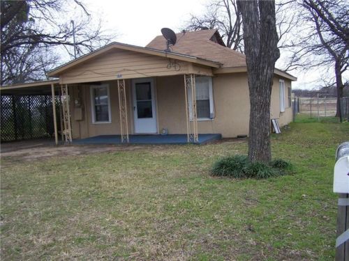 105 Cordell St, Brownwood TX  76801-2245 exterior