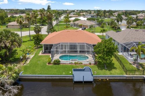 2317 19th Pl, Cape Coral, FL 33909-4604