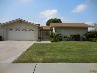 5900 Cypress Point Dr, Bakersfield, CA 93309-3570