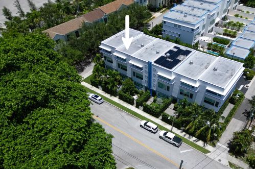 1204 Lake Ave, West Palm Beach, FL 33401-6638