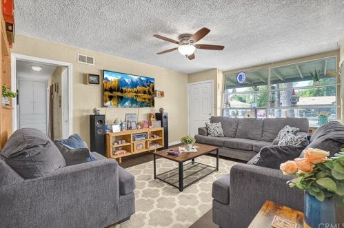 4245 Madrona Rd, Riverside, CA 92504-2812