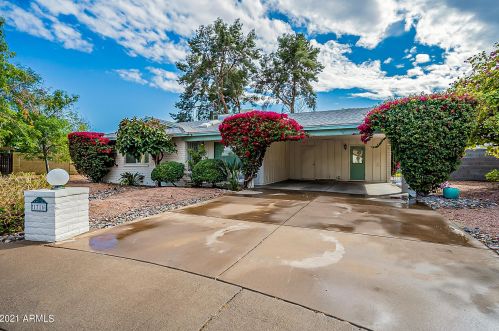 1716 Catarina Cir, Mesa, AZ 85202-5411