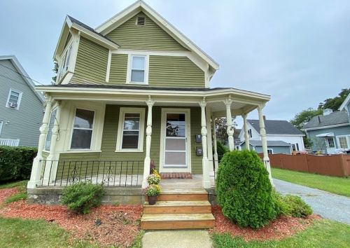 33 Britannia St, Taunton, MA 02780-1846