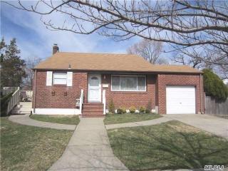 3327 Walters Ave, North Wantagh, NY 11793-4240