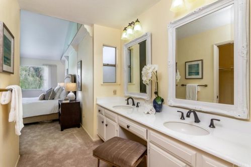 406 Massachusetts Ln, Placentia CA  92870-5017 exterior