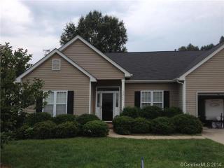 7317 Daerwood Pl, Charlotte, NC 28215-8043