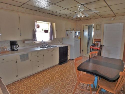 124 Cedar St, Pulcifer, WI 54124-9354