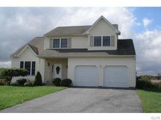 3137 Val Vista Dr, Easton, PA 18045-1969