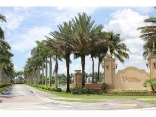 2742 152nd Ct, Miami, FL 33185-5668
