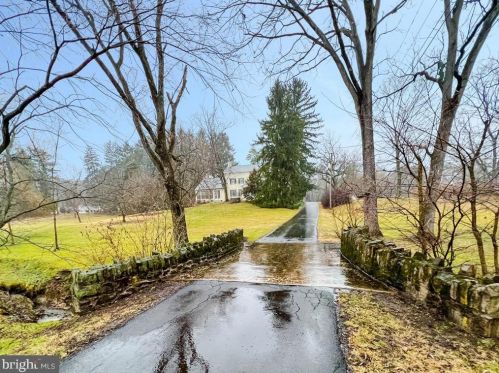 1212 Churchville Rd, Southampton, PA 18966-4706