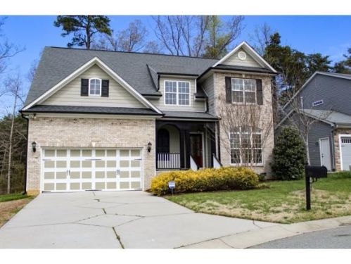 3005 Victoria Falls Dr, Burlington, NC 27215-9375