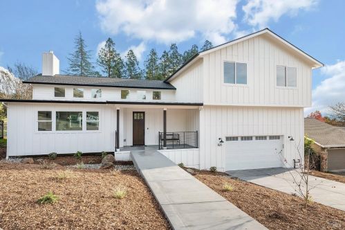826 Vaughn Ct, Santa Rosa, CA 95409-2828
