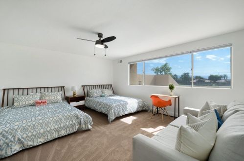 8 Oak Tree Dr, Rancho Mirage CA  92270-1612 exterior