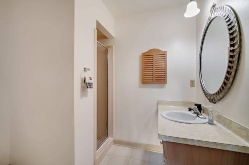 3231 85, Milwaukee WI 53227-4616 exterior