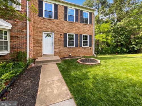8358 Luce Ct, Springfield VA  22153-3320 exterior
