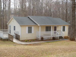 102 Land Harbor Ln, Scruggs, VA 24121-3346