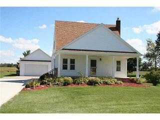 27660 Tracy Rd, Walbridge, OH 43465-9742