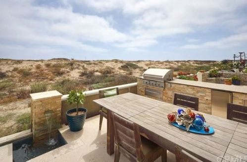 7304 Oceanfront, Newport Beach CA  92663-1727 exterior