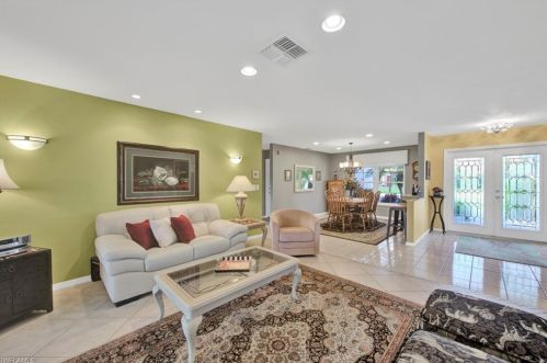 9938 Ortega Ln, Bonita Springs, FL 34135-6833