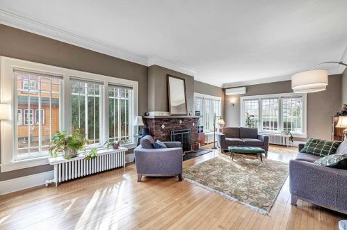 1126 Quincy St, Green Bay, WI 54301-3212