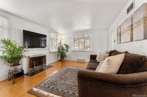 651 Holly St, Denver CO  80246-1424 exterior