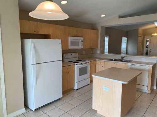 11215 Cocoa Beach Dr, Riverview FL  33569-2949 exterior