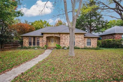 3241 Maverick Dr, Plano, TX 75074-2811