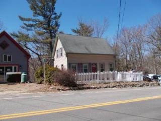 247 Main St, Alton, NH 03809-4644