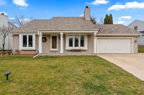 1223 Riverton Dr, Mukwonago WI  53149-1053 exterior