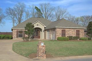 136 Grand Lakes Blvd, Alexandria, LA 71303-5826