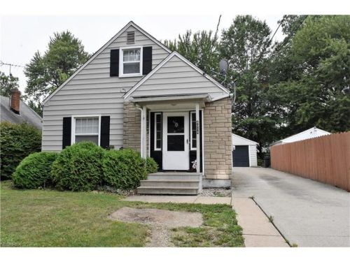 4054 Palm Ave, Lorain, OH 44055-2852