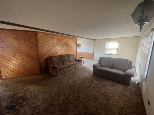 1013 Main St, Dodgeville, WI 53533-1139