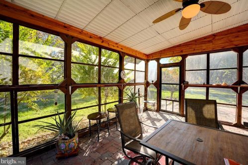 102 Falmouth Way, Dover DE  19904-5390 exterior