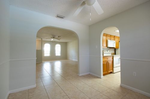 3441 Southern Pne Dr, Fort Pierce FL 34982-6542 exterior