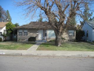 316 Oakdale Dr, Bakersfield, CA 93309-2116