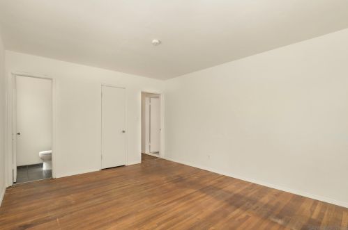 245 Los Alamos Dr, San Diego, CA 92114-4035