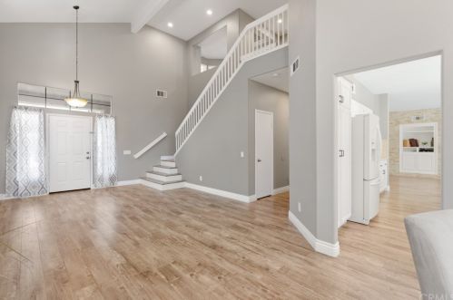 43014 Camino Caruna, Temecula CA  92592-3787 exterior