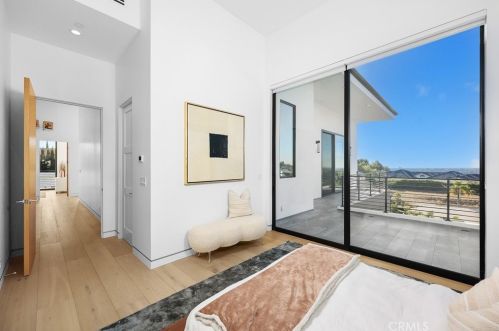 18852 Canyon Crest Dr, Orange CA 92861-2806 exterior