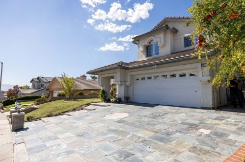 28851 Seco Canyon Rd, Santa Clarita, CA 91390-4081
