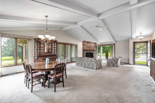 3303 Sonata Dr, Green Bay, WI 54311-7332