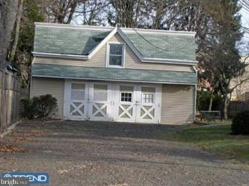 669 Belmont Ave, Southampton, PA 18966-3703