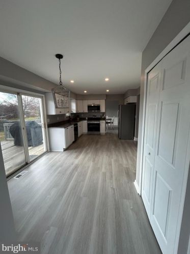 44 Viereck Rd, Swedesboro NJ  08085-3616 exterior