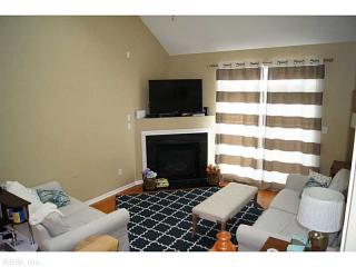 4537 Plumstead Dr, Virginia Beach VA  23462-4647 exterior