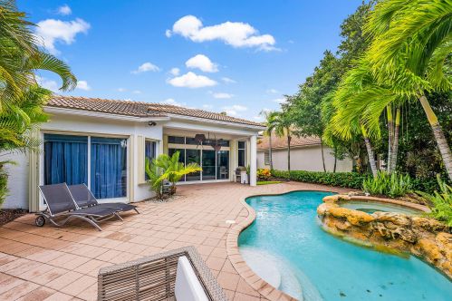 10254 Sand Cay Ln, West Palm Beach FL  33412-3009 exterior