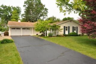 3883 Darbyshire Dr, Hilliard, OH 43026-2535