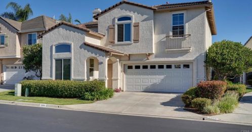2904 Cliff Cir, Carlsbad, CA 92010-7057