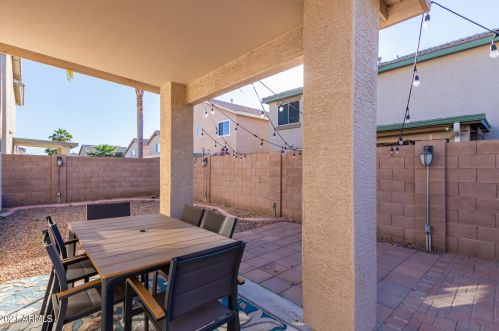 16036 11th Ave, Phoenix AZ 85023-8209 exterior