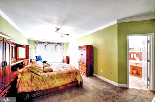 24 Chamber Ln, Columbus NJ  08022-2313 exterior