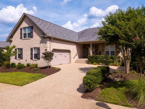 2489 Belshaw Dr, Belville, NC 28451-6508